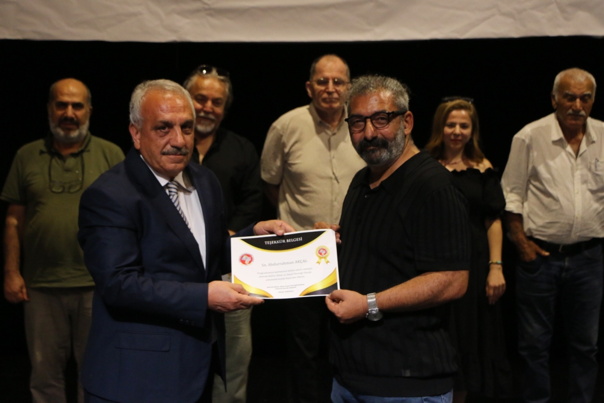 Deprem kardeşi iki şehrin sanatçıları İstanbul'da buluştu