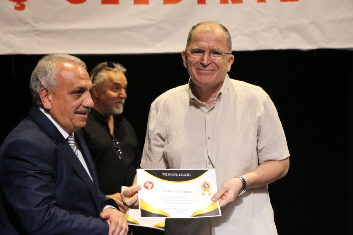 Deprem kardeşi iki şehrin sanatçıları İstanbul'da buluştu