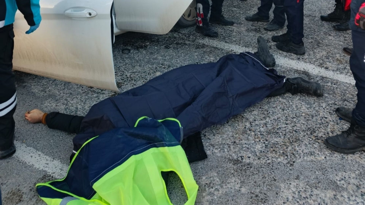 Adıyaman Besni’de yakıt tankeri ile otomobil çarpıştı: 3 ölü, 4 yaralı