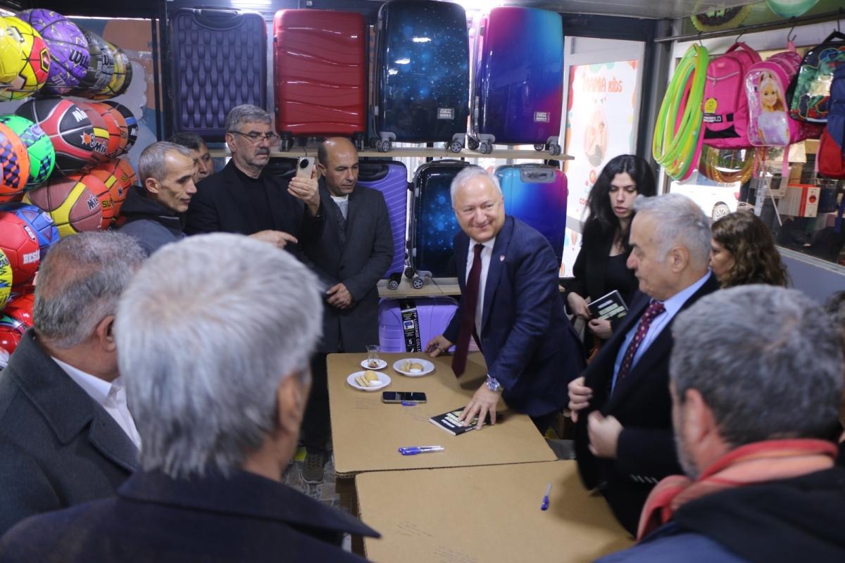 'Kelebekler Adıyaman'da Kanat Çırptı': 'İki Kahraman' okurlarıyla buluştu