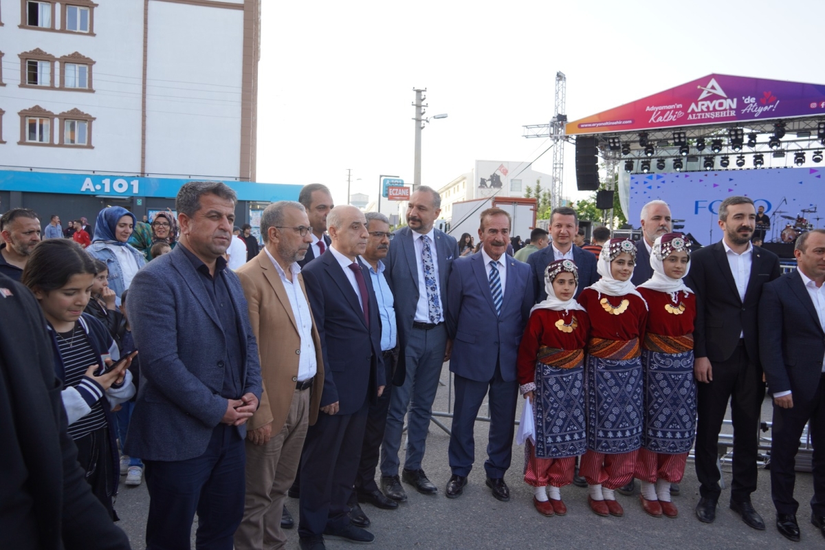 Tutdere Aryon AVM açılışında konuştu: 'Adıyaman’ın ayağa kalkması için yatırıma, işe, aş’a ihtiyaç var'
