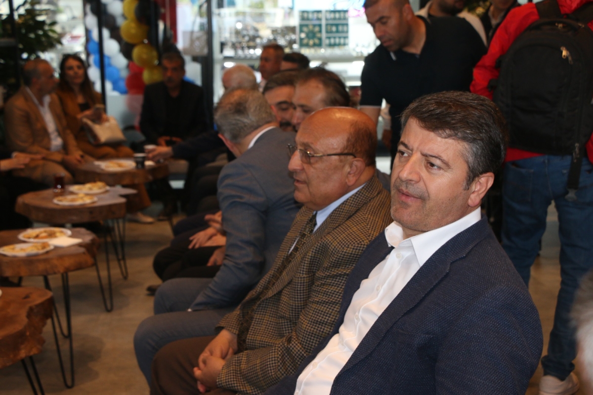 Tutdere Aryon AVM açılışında konuştu: 'Adıyaman’ın ayağa kalkması için yatırıma, işe, aş’a ihtiyaç var'