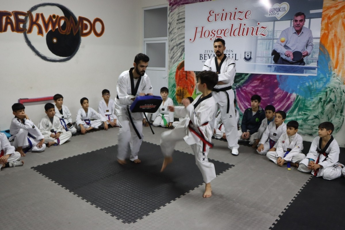 Öğrenciler, ara tatili spor yaparak değerlendirdi   - Videolu Haber