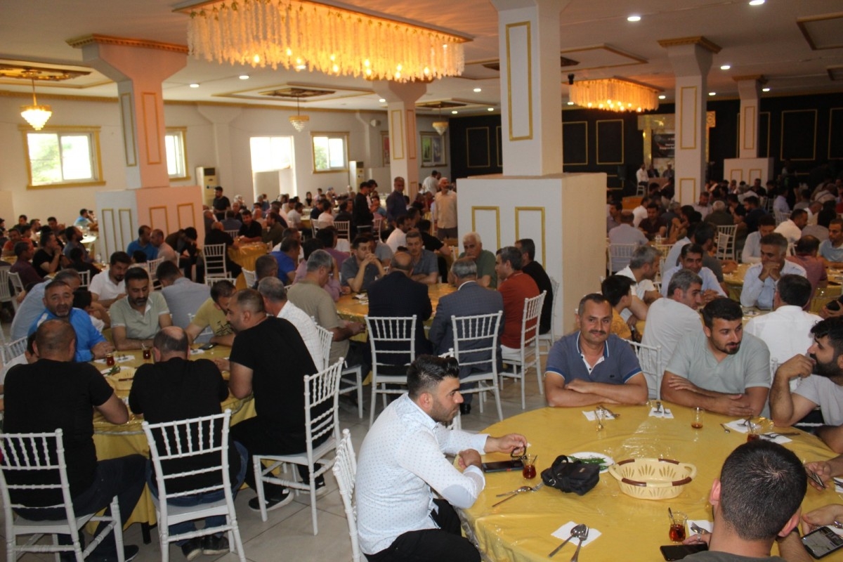 Depremde hayatını kaybedenler için Kur’an-ı Kerim ve mevlit okutuldu