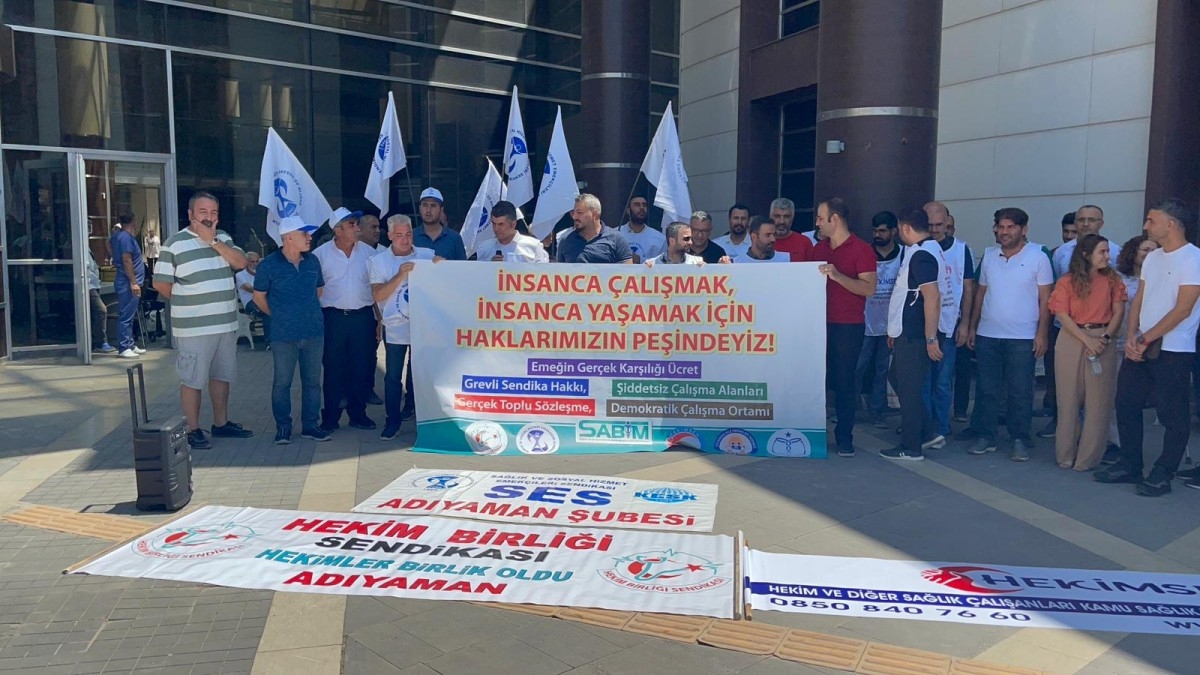Adıyaman'da sağlıkçılar iş bıraktı  - Videolu Haber