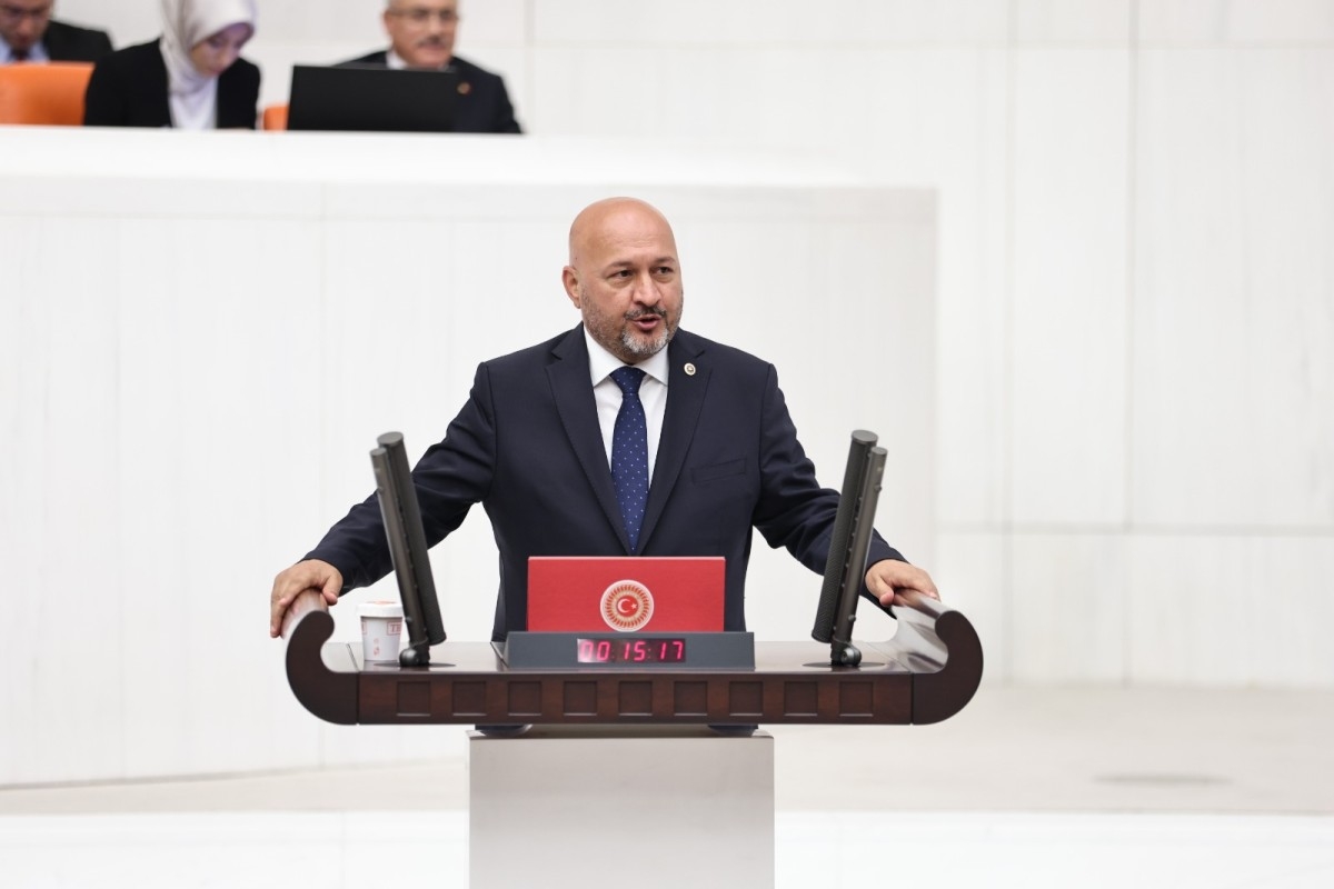 Milletvekili Kurt'tan badem ve cevizde gümrük vergisi müjdesi