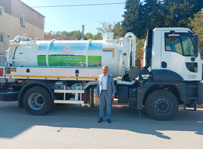Besni Belediyesi’ne yeni vidanjör aracı