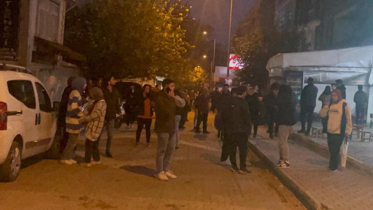 Malatya'da 5.2 büyüklüğündeki deprem çevre illerde hissedildi  - Videolu Haber