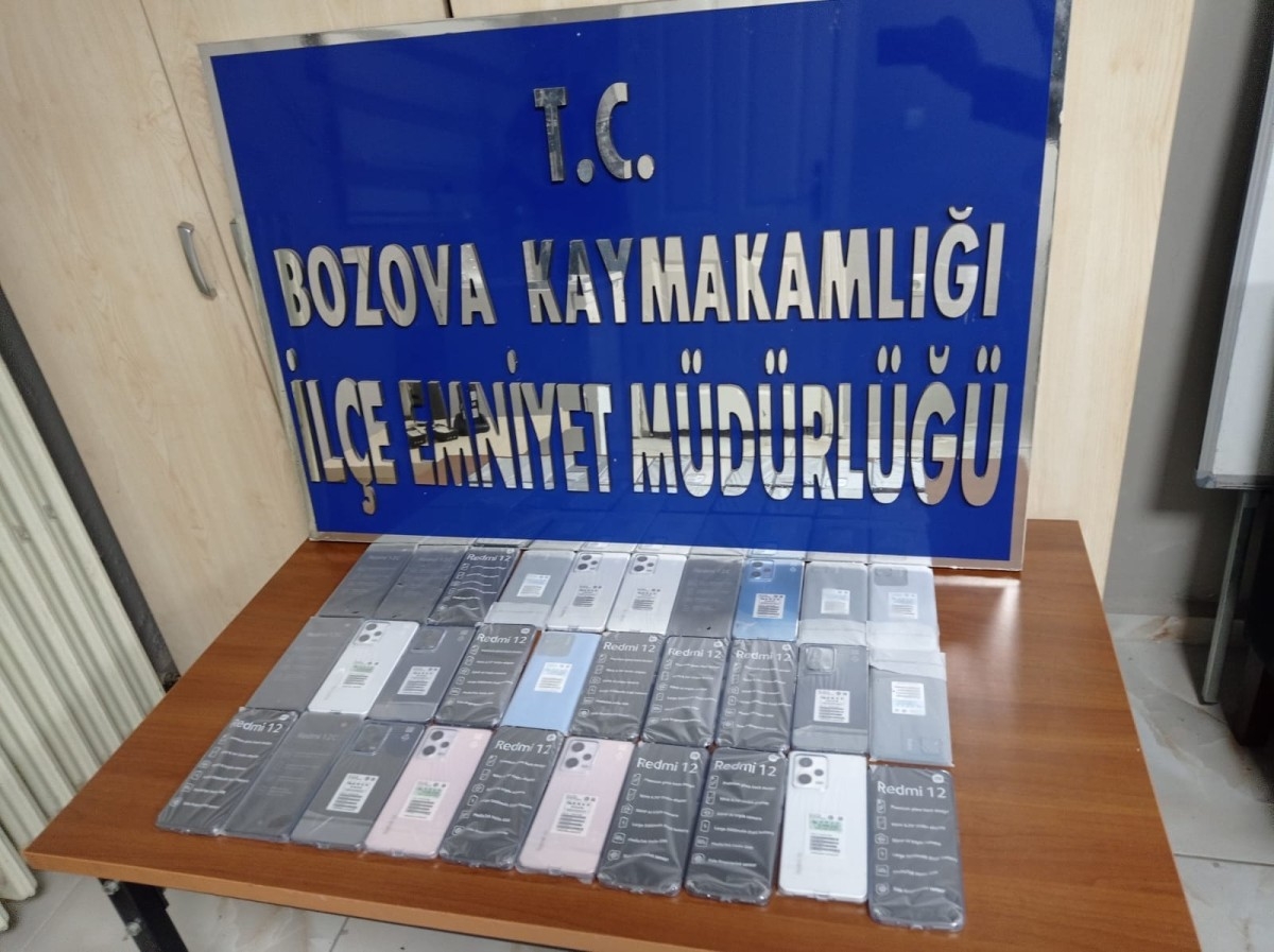 Gümrük kaçağı cep telefonuna 1 gözaltı