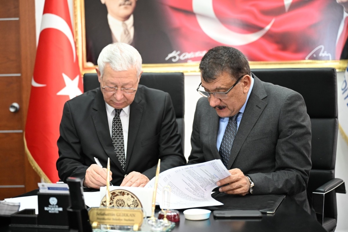 Büyükşehir Belediyesi ve İsviçre Finans Kuruluşu arasında 310 konutluk protokol  - Videolu Haber