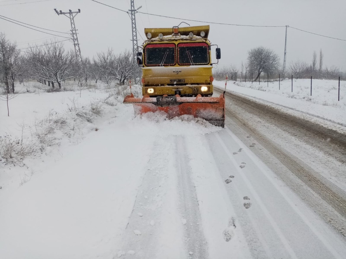 Malatya'da kar mesaisi başladı