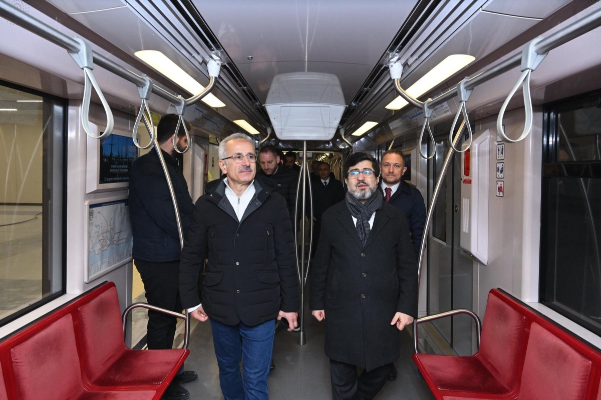 Bakan Uraloğlu: Bakırköy-Kirazlı metro hattı 1 milyon yolcuya hizmet verecek