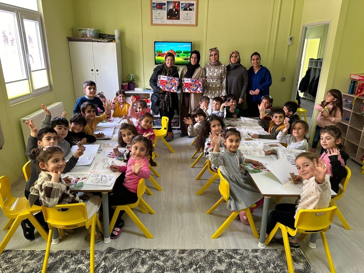 Rotary’den öğrencilere kitap desteği
