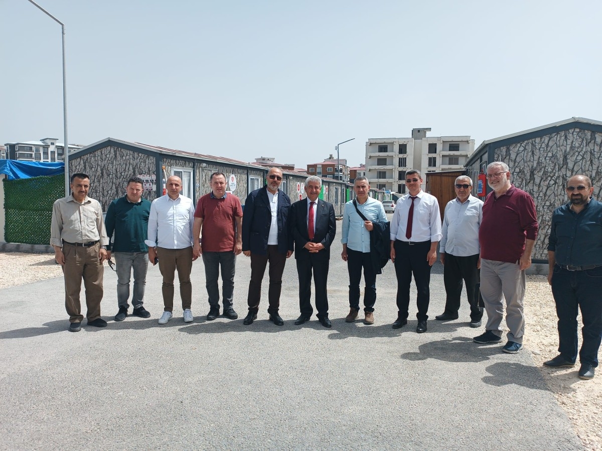 Hollanda Lahey Din Hizmetleri Müşaviri Dr. Ömer Özgül ve HDV üyelerinden Adıyaman’a ziyaret