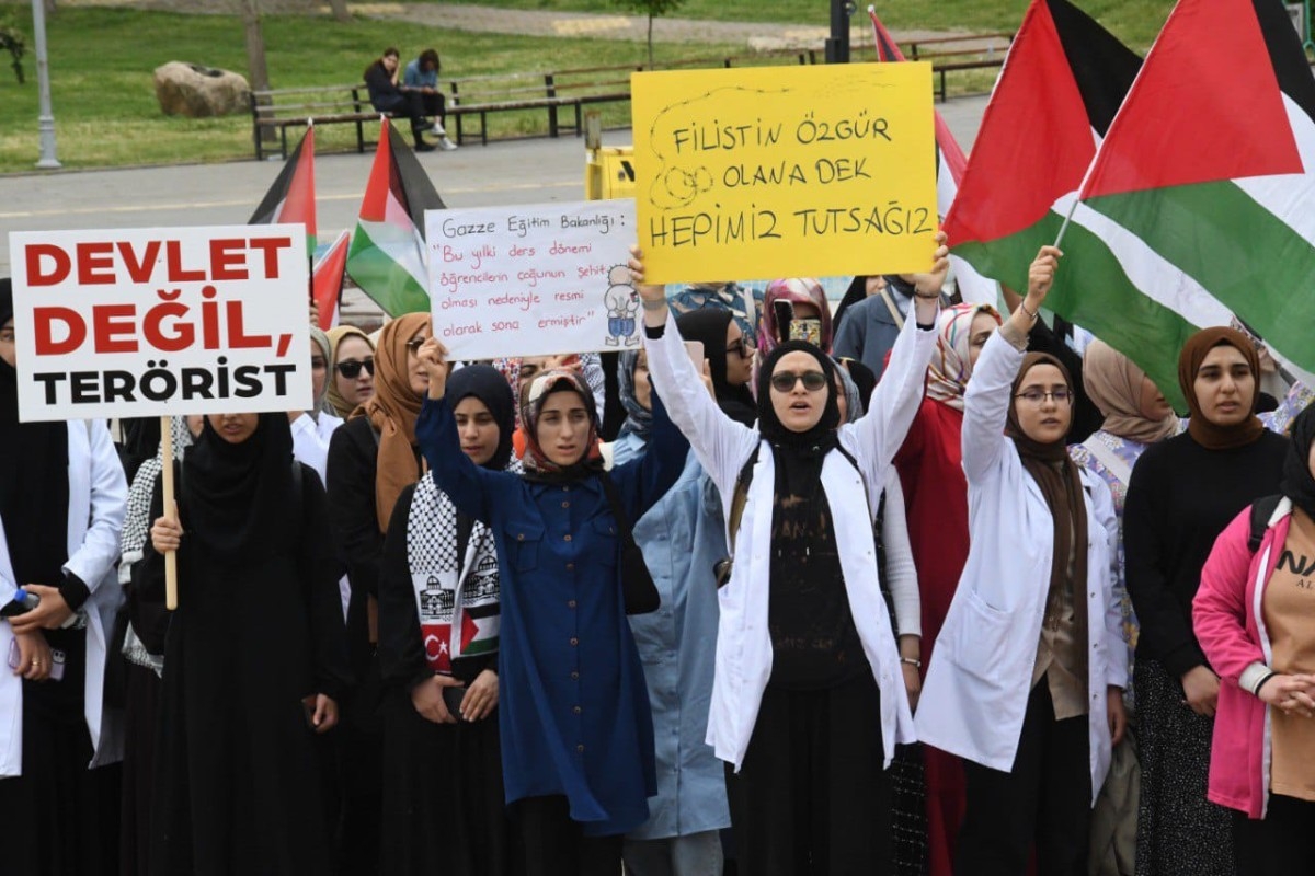Adıyaman Üniversitesi İsrail'in Gazze'ye yönelik saldırılarını protesto etti