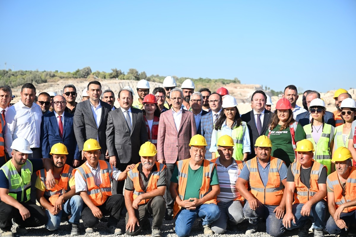 Başkan Uraloğlu: 2.5 saat süren seyahat süresini 18 dakikaya düşüreceğiz