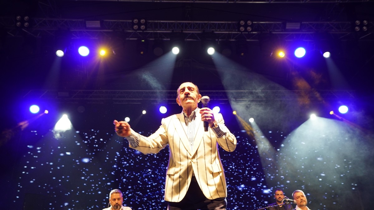 Mustafa Keser’den Ağustos Fuarı’nda büyüleyici performans