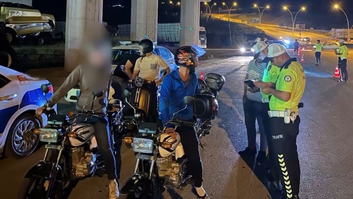 Kazaların yüzde 45'ine motosikletler karıştı: Denetimler artıyor  - Videolu Haber