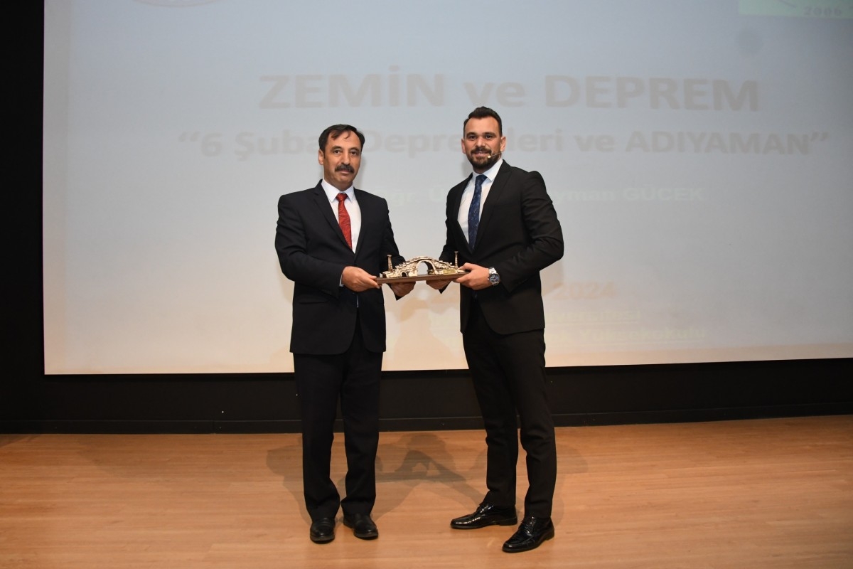 ADYÜ’de 'Zemin ve Deprem' konulu konferans verildi
