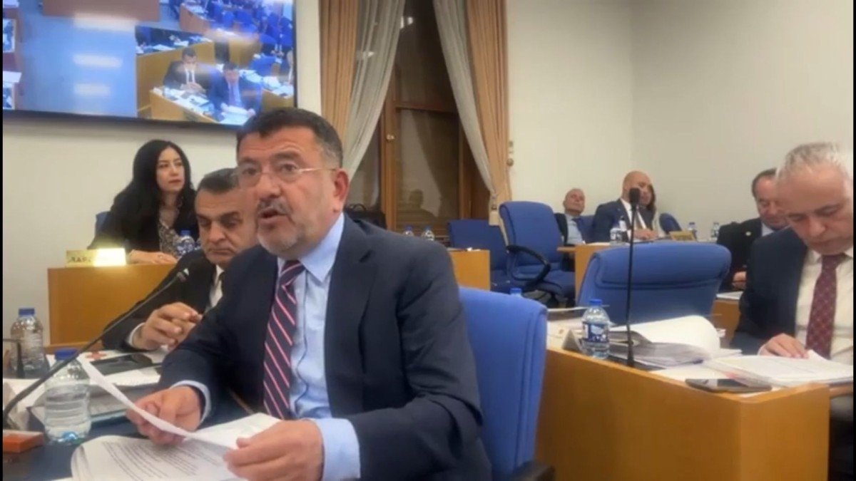 Veli Ağbaba: 'Tütün üreticisi yabancı şirketlerin baskısı altında eziliyor'  - Videolu Haber