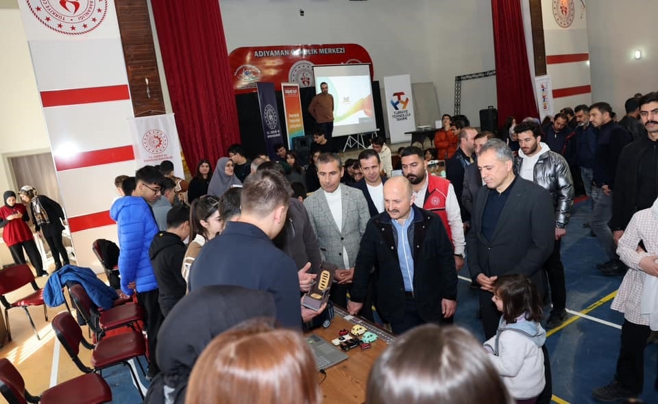 Adıyaman’da 'Deneyap Proje Şenliği' düzenlendi: Geleceğin teknoloji yıldızları yetişiyor