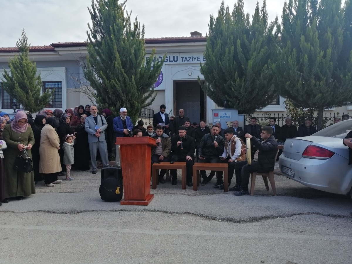 Gölbaşı'nda umreciler dualarla uğurlandı