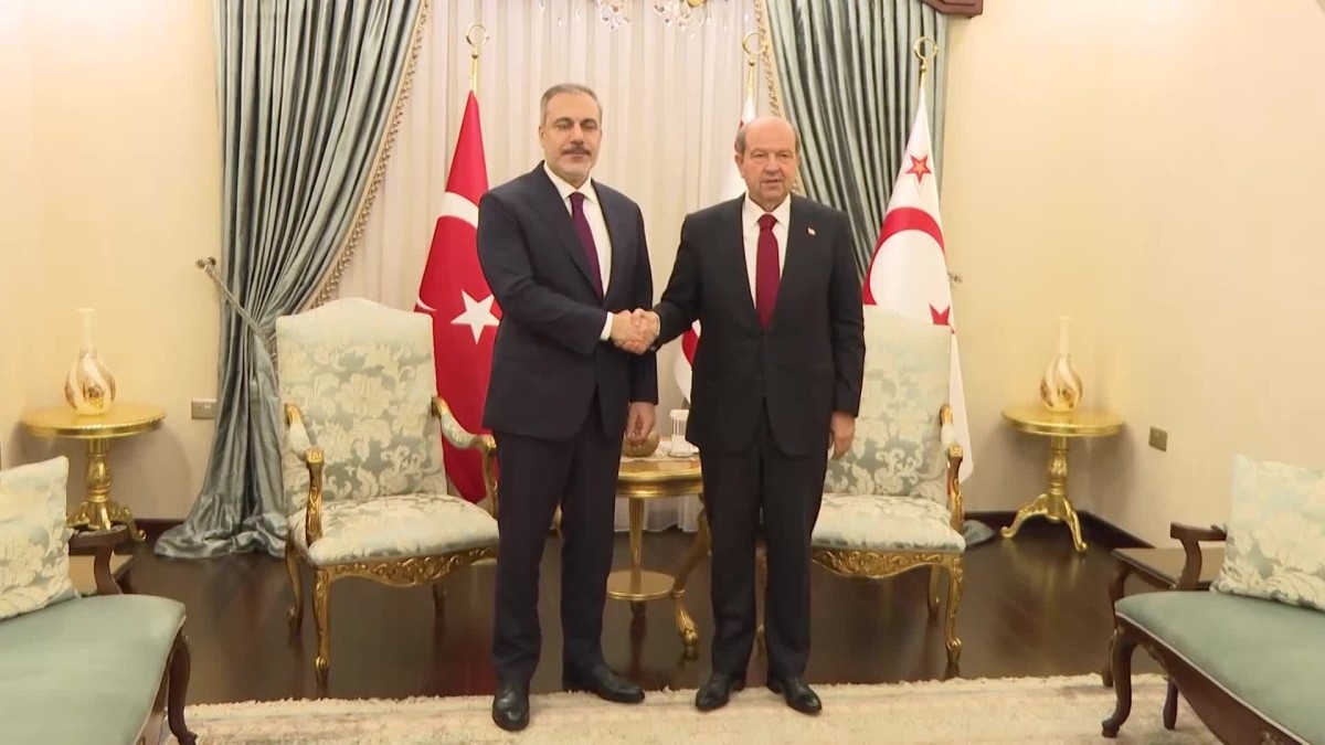 Dışişleri Bakanı Hakan Fidan, KKTC’de yoğun diplomasi trafiği gerçekleştirdi