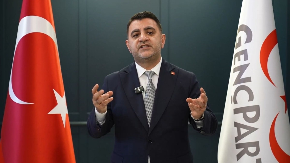 Genç Parti Lideri Şahindur: 'CHP’li belediyelere yönelik operasyonların hedefi İmamoğlu'