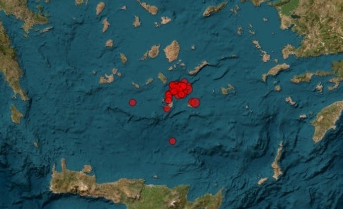 Ege Denizi'nde 1 saat içerisinde 4 deprem meydana geldi