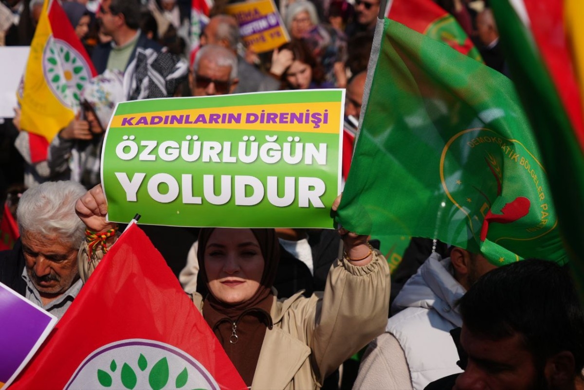 Tuncer Bakırhan: 'Öcalan, barışın yol haritasını hazırlıyor'