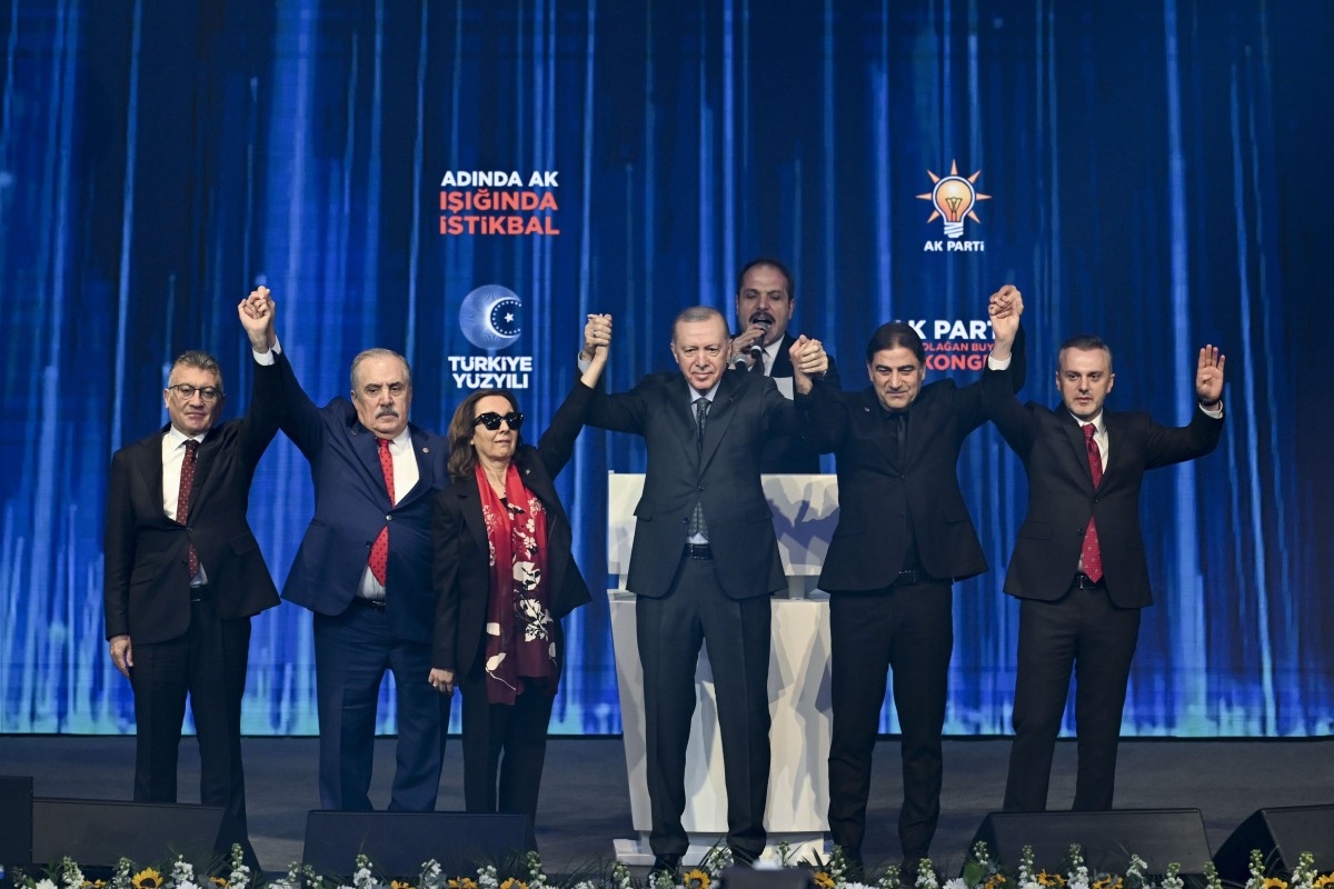 AK Parti MKYK’da Büyük Değişim: 39 Yeni İsim Listeye Girdi