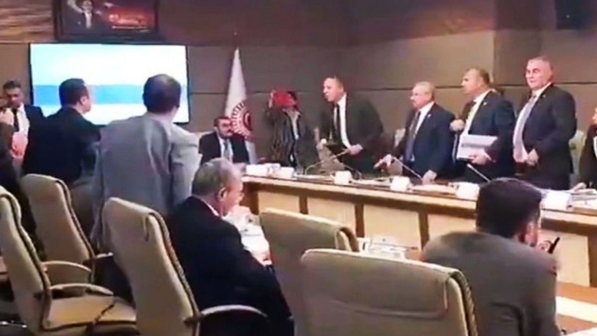 Grand Kartal Oteli Yangın Komisyonu: ' Bakan Katılmadı, Muhalefet Terk Etti'