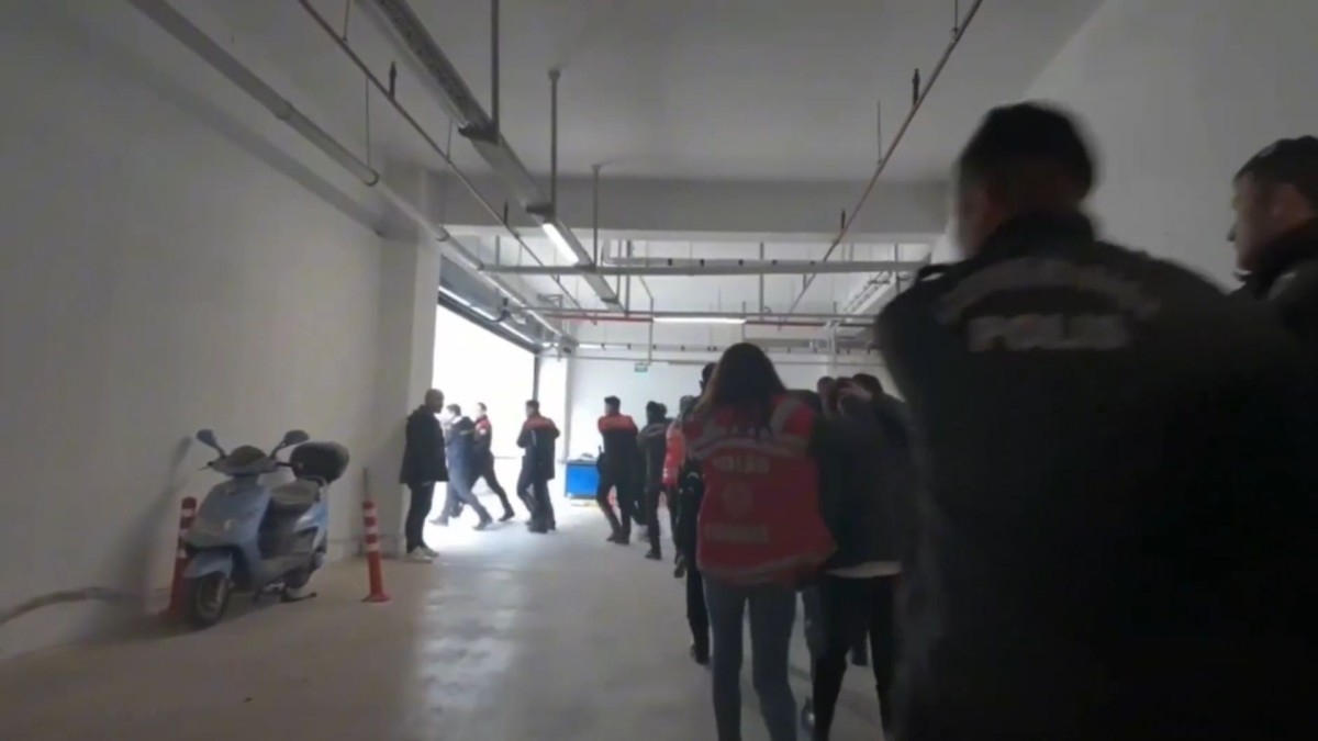 Tekirdağ merkezli dolandırıcılık operasyonunda 22 tutuklama