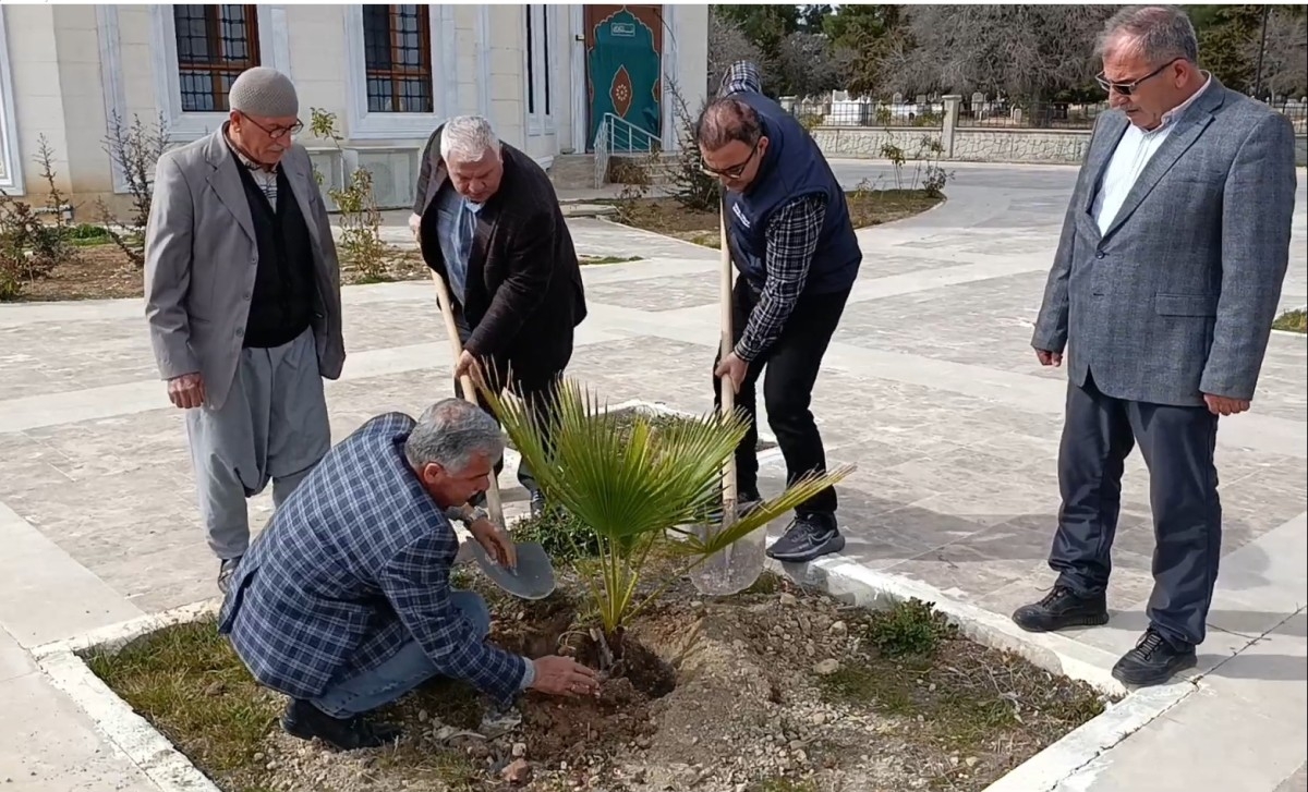 Kıymaz: 'Sahabeye Hizmet Şereftir'