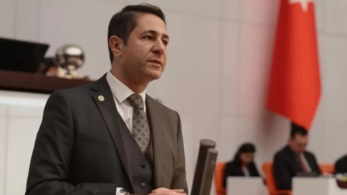 MHP’li Yücel Bulut: 'Türk Polisine Karşı Bozkurt İşareti Yapanlar Satılık Tiyatroculardır'
