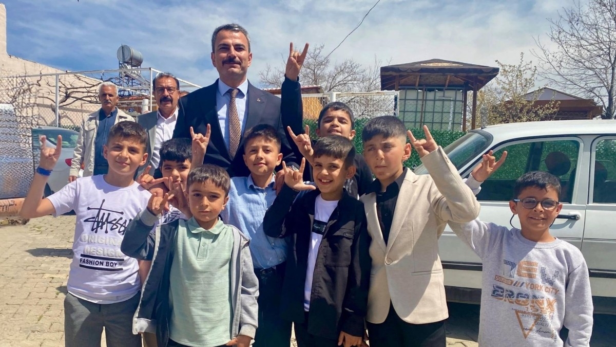 MHP Adıyaman İl Başkanı Ali Önat: 'Milli Egemenliğin Teminatı Çocuklarımızdır'