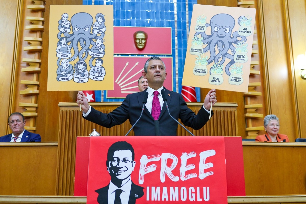 Özgür Özel: ‘Tutunacak bir tane belediyeniz yok’