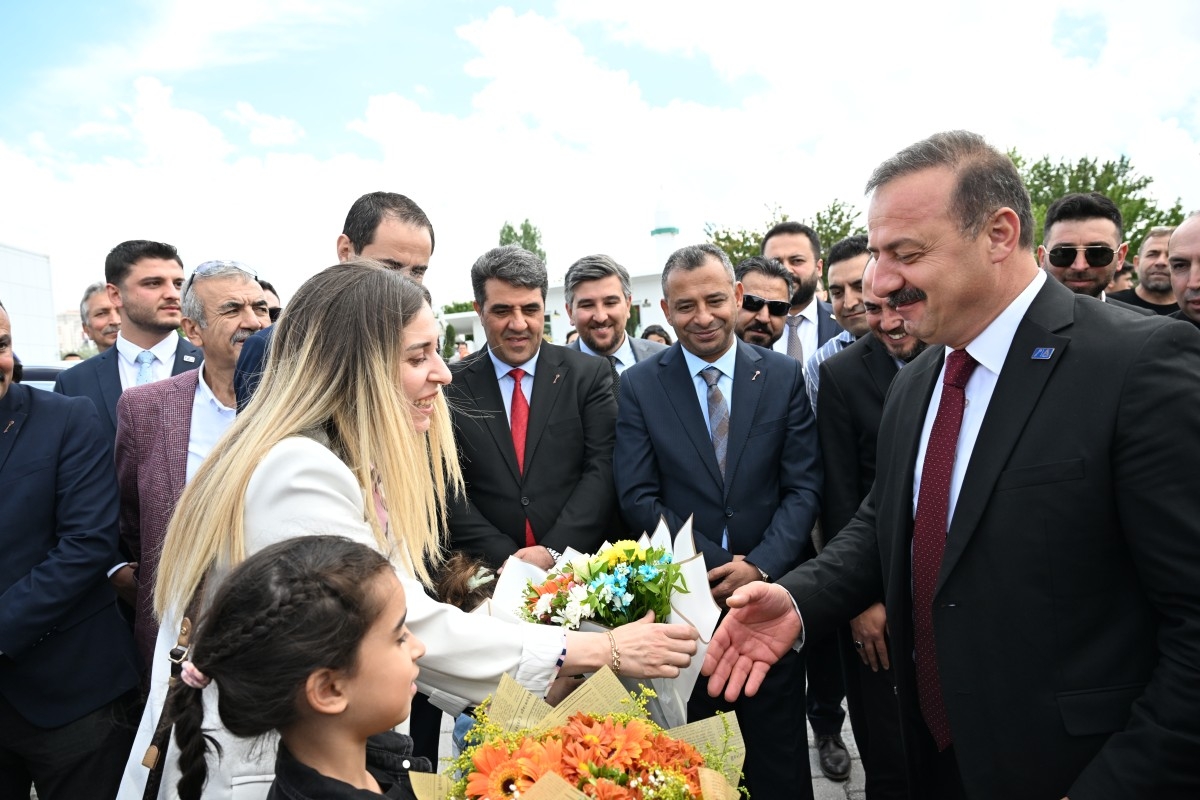 Ağıralioğlu Nevşehir’den seslendi: ‘Siz kimsiniz ki millet sizden korkuyor?’