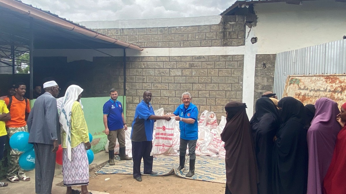 Müftü Haliloğlu Kenya'daydı: ‘TDV gönüllüleri Afrika’nın dört bir yanına kurban bereketini taşıdı’  - Videolu Haber