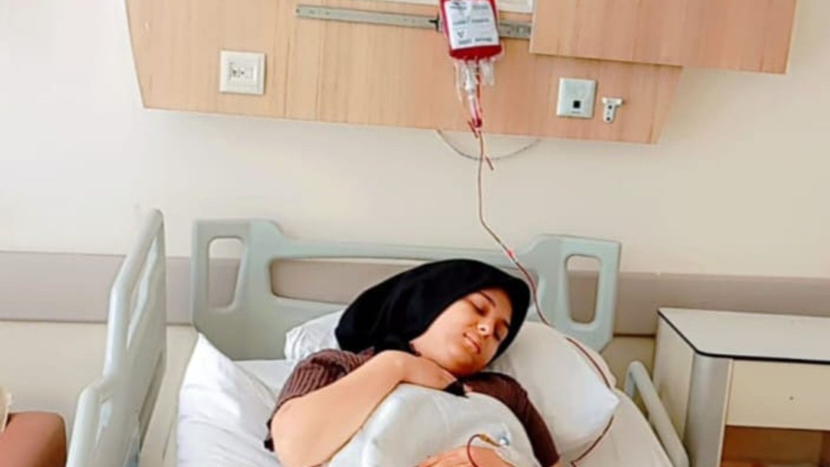19 yaşındaki depremzede genç kız Sevda Maraşlıoğlu'nun ilik nakli için 60 bin TL'ye ihtiyacı var