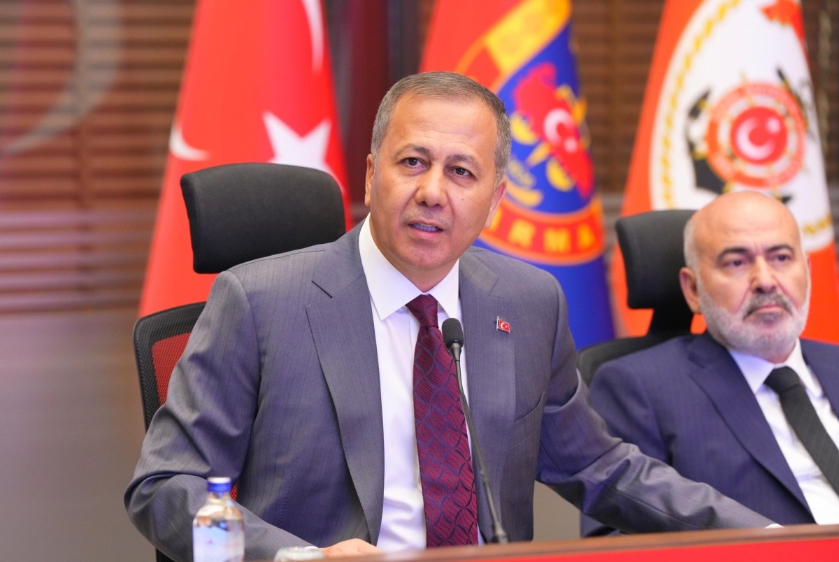 İstanbul’da uyuşturucu operasyonu: 847 bin 600 uyuşturucu hap ele geçirildi, 2 kişi tutuklandı    - Videolu Haber