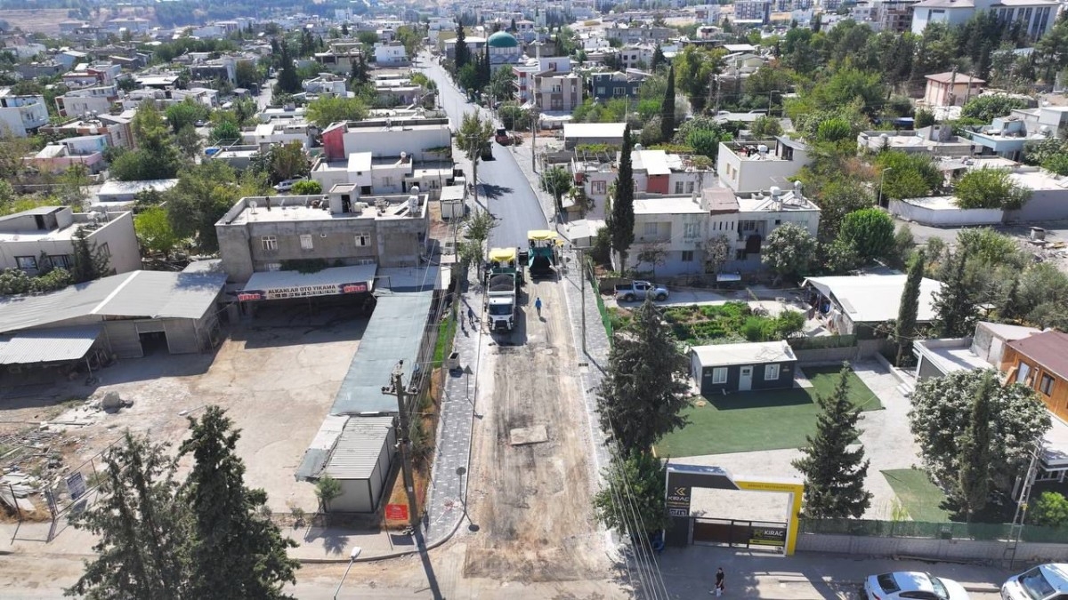 Adıyaman Bağdere Caddesi’nde asfalt çalışmaları başladı