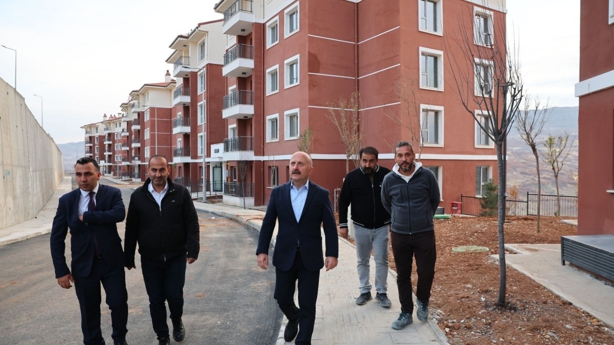 Vali Varol, Gölbaşı’nda Belediye Hizmetleri ve TOKİ Afet Konutları'nı inceledi