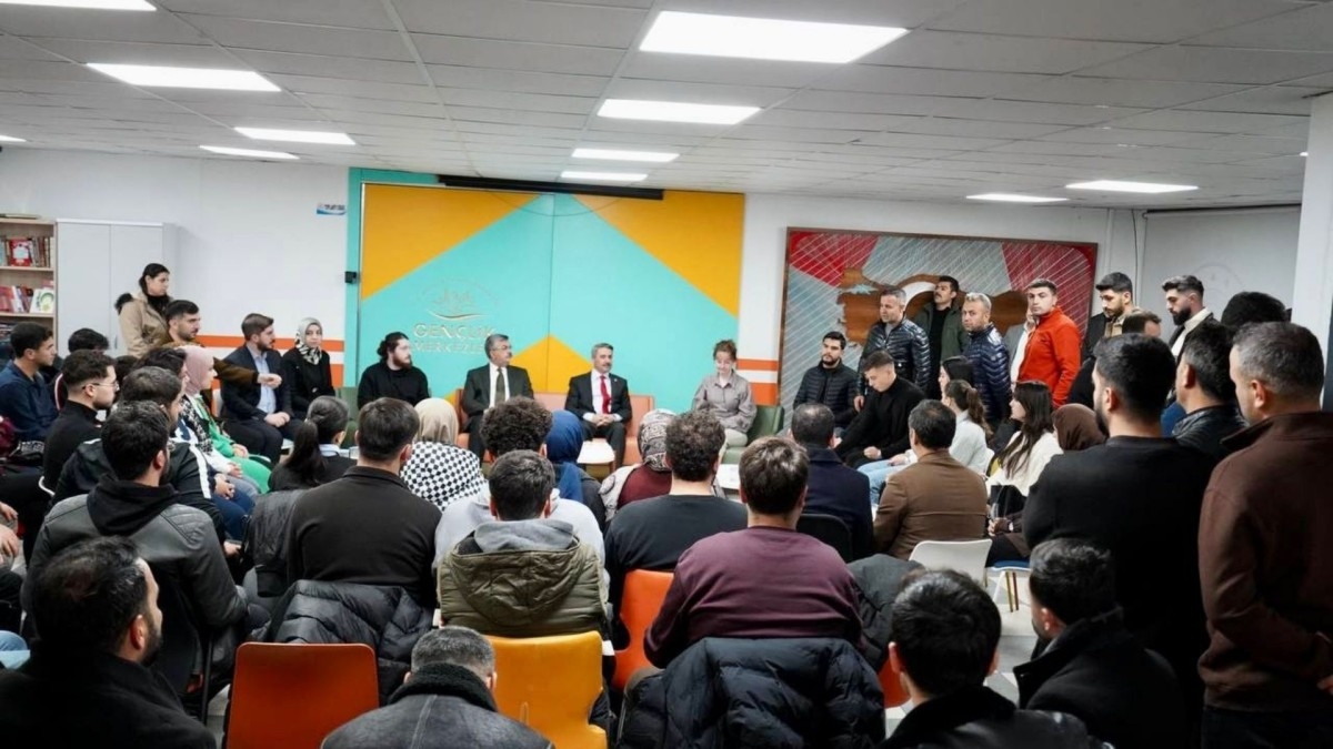 Milletvekili Alkayış, üniversiteli gençlerle buluştu