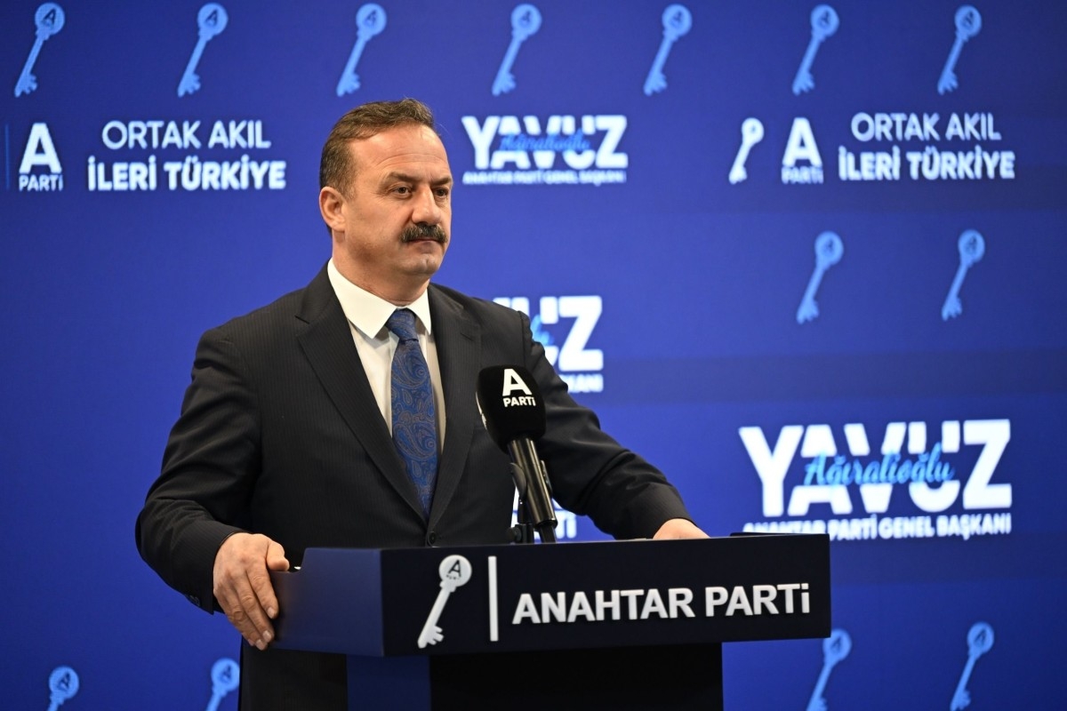 Ağıralioğlu: Masalla karın doymuyor! Tabelayla tencere kaynamıyor!