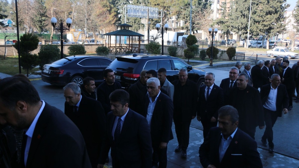 CHP Politika Kurulları Heyeti Adıyaman’da: Deprem sonrası çalışmalar yerinde incelendi  - Videolu Haber