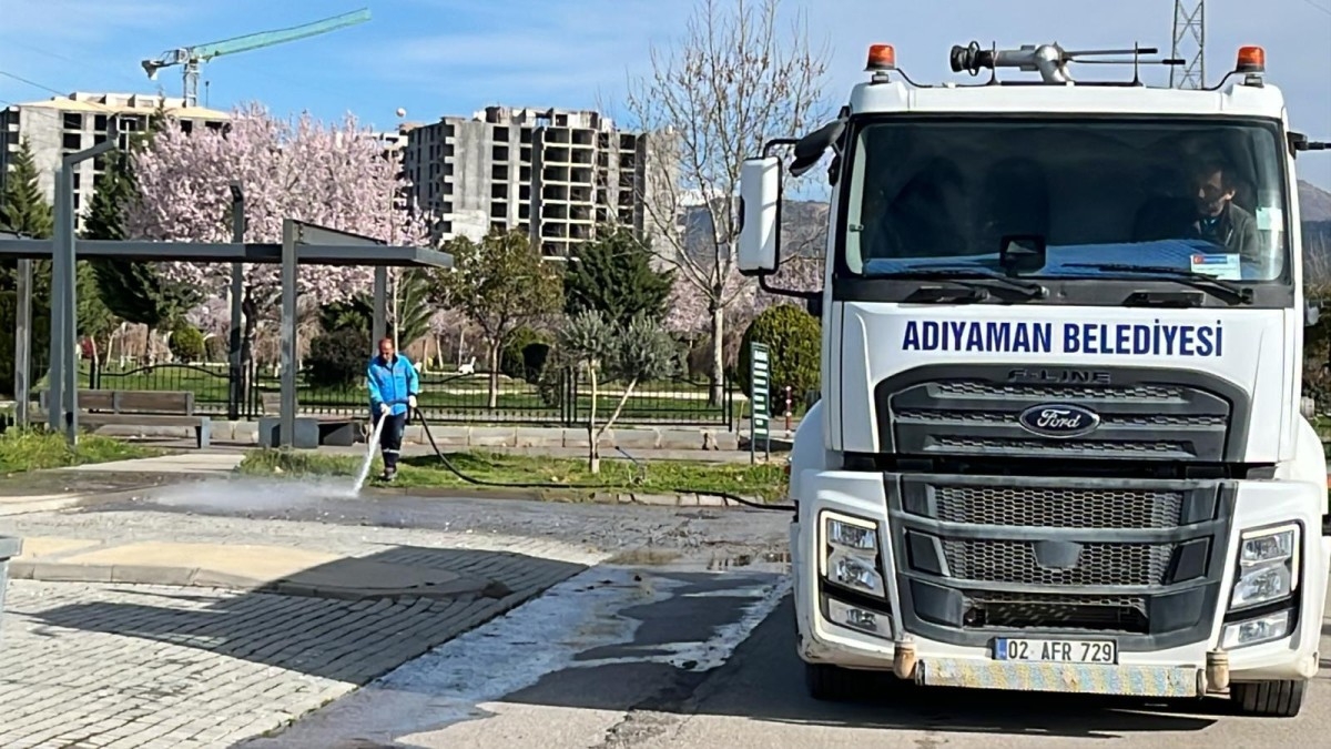 Adıyaman’da 108 park ve yeşil alanda bahar mesaisi