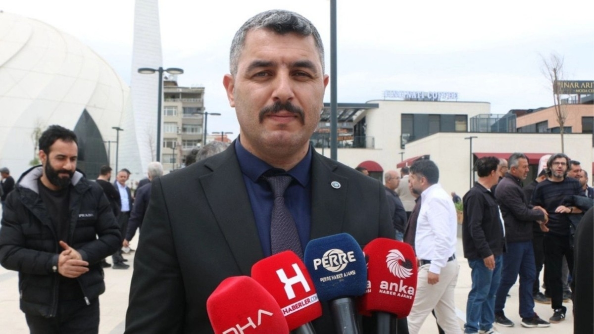 Başkan Ertaş: ‘Öğretmenin saygınlığına bir darbe de siz vurmayın’