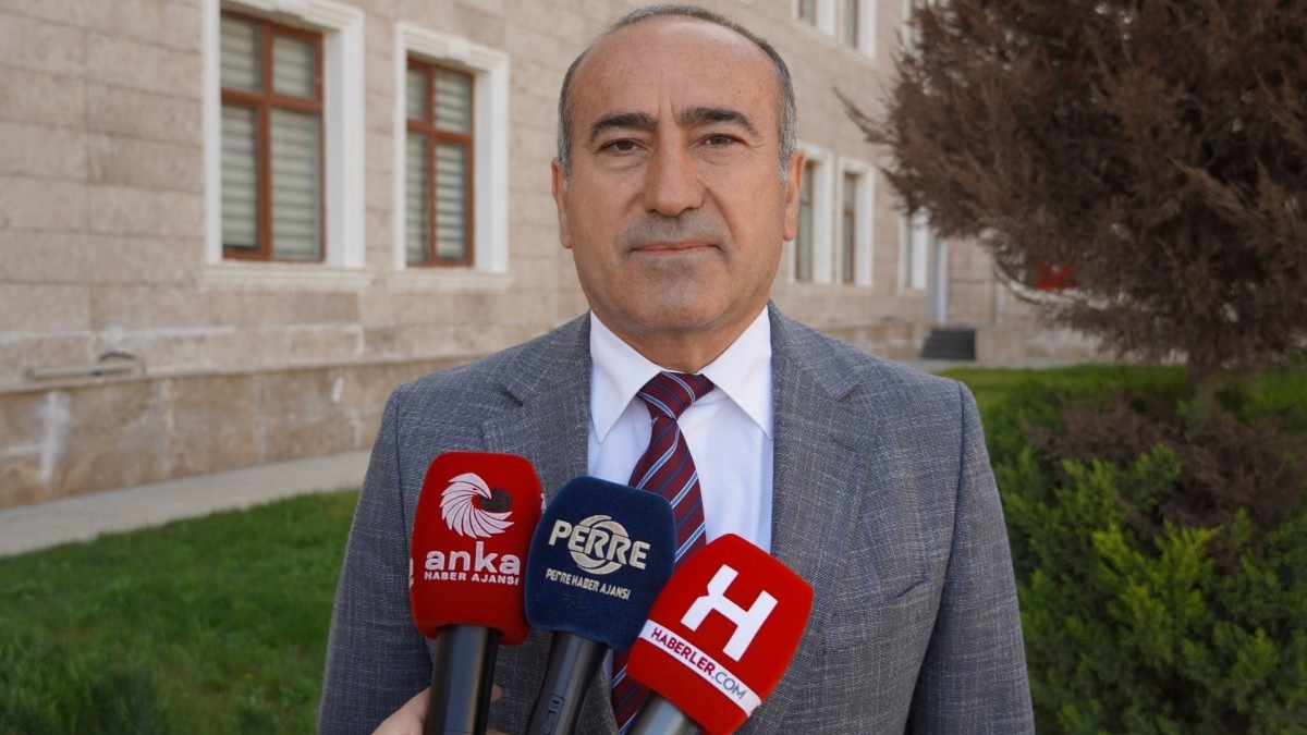 Prof. Dr. Kenan Özcan: ‘Cumhuriyet’in teminatı çocuklardır’  - Videolu Haber