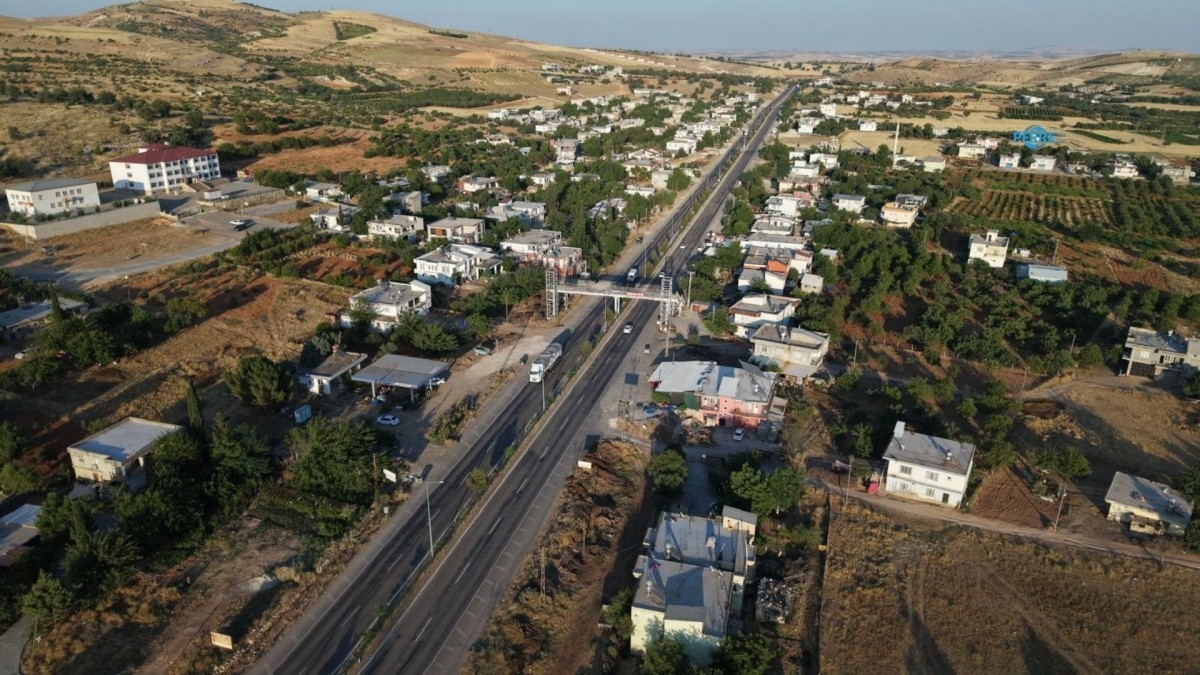 İl Özel İdaresi'nden Besni Atmalı Köyü'ne parke taşı yatırımı